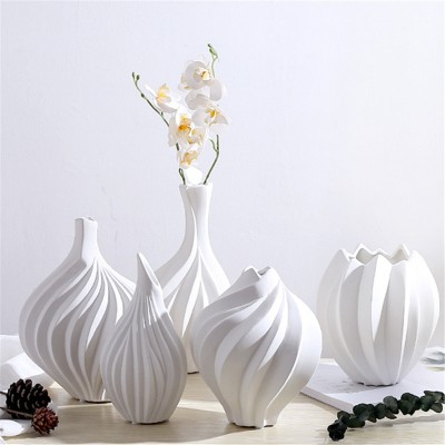 Bespoke best contemporary white ceramic vases pottery crafts online shop Made in CHINA website